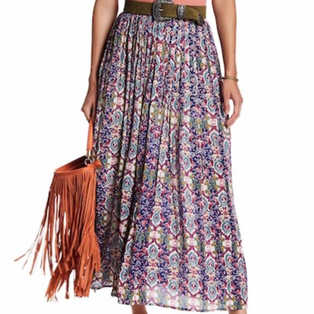 NWOT Raga maxi skirt (retail $84)
